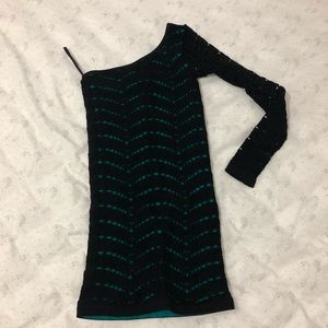 Bebe women’s shirt/dress one sleeve style size M/L